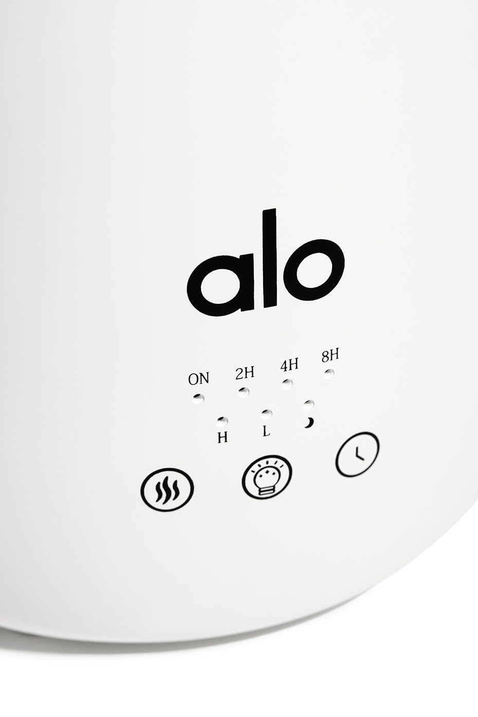 Alo Aura Diffuser mist-output demonstrates wide coverage and even aroma.