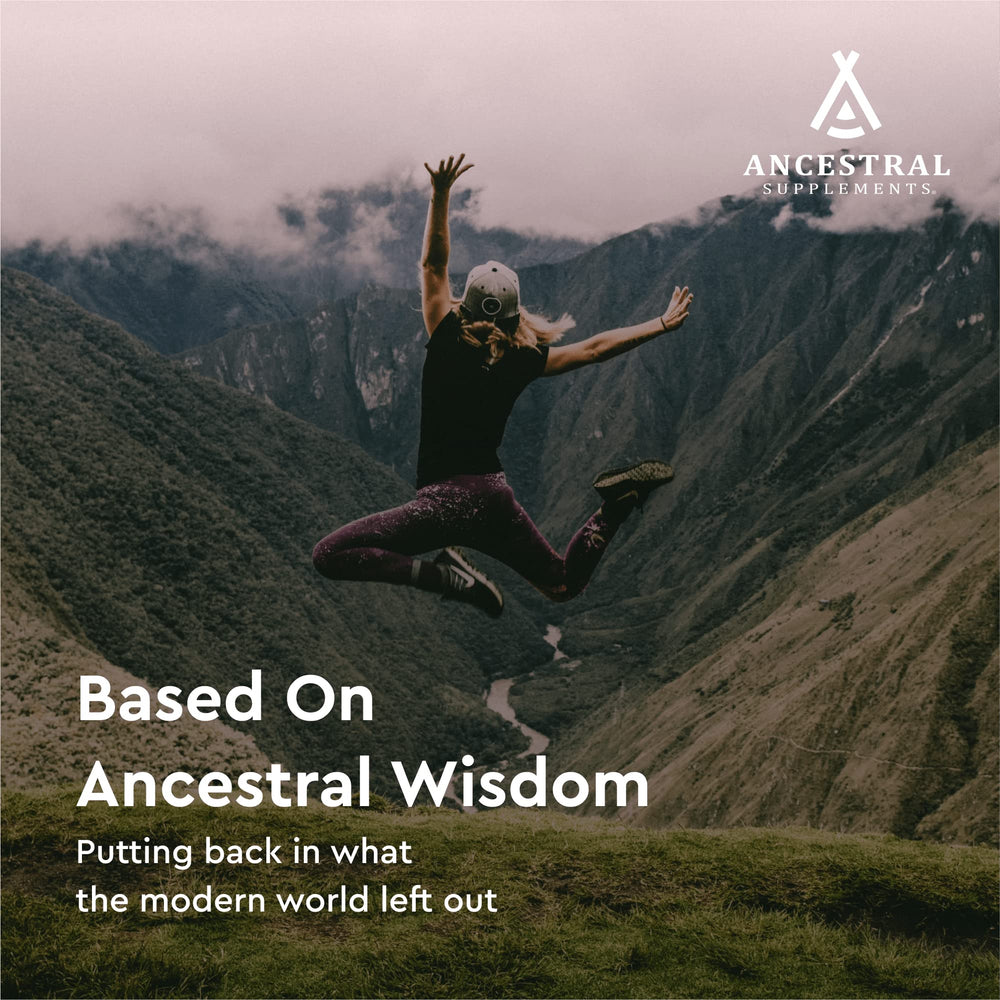 Ancestral Supplements bote abierto en cocina mostrando uso diario cómodo