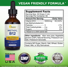 aSquared Nutrition frasco en mano para comparar tamaño y cantidad de 2 fl oz