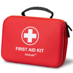 Atickyaid estuche frontal impermeable mostrando protección y portabilidad
