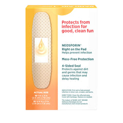 Band-Aid vendaje aplicado en la mano demostrando protección y sujeción