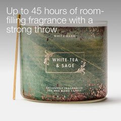 Bath & Body Works vela encendida en sala para ambiente fresco y acogedor