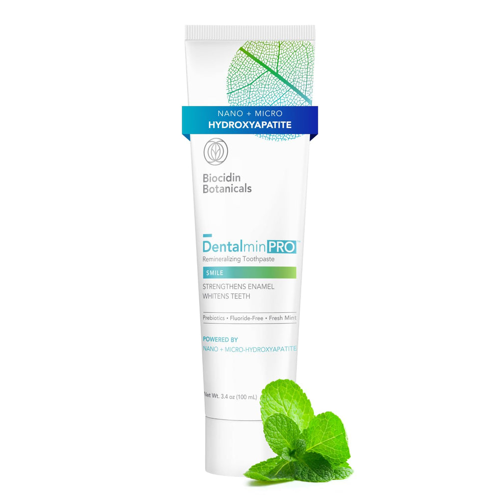 Biocidin Dentalmin Pro frente del tubo mostrando etiqueta clara y beneficio remineralizante
