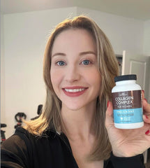 Bote BioSchwartz abierto con cápsulas visibles, listo para tomar