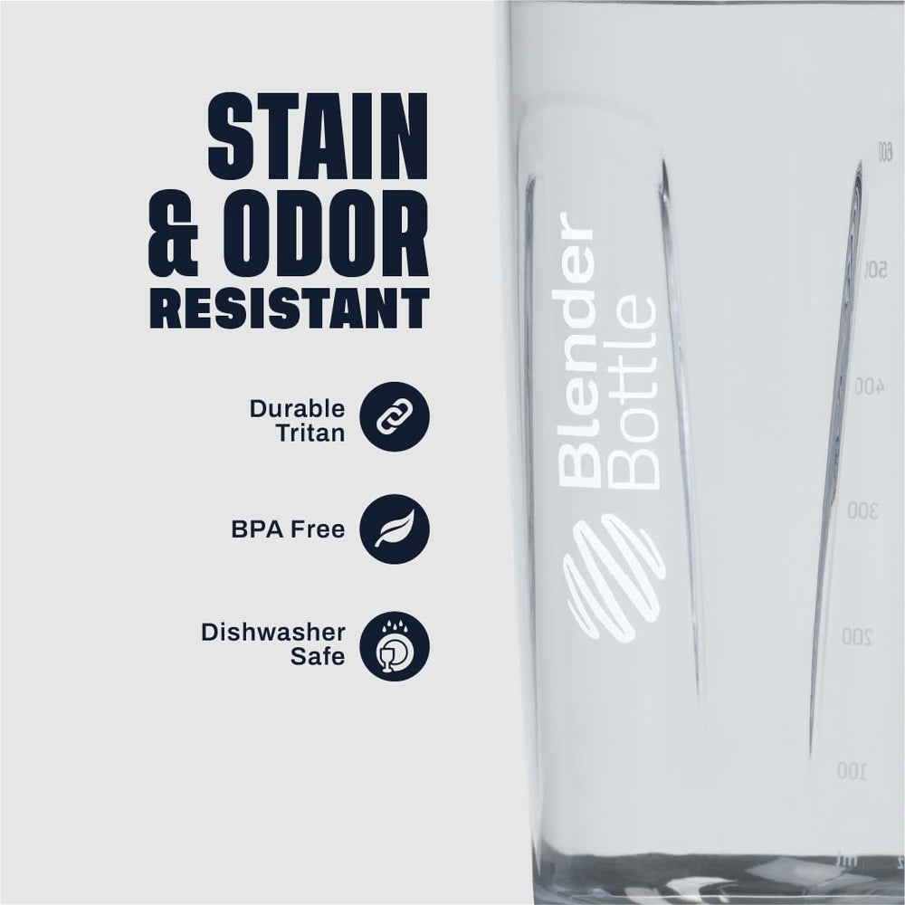 BlenderBottle en uso durante entrenamiento mezclando proteína rápidamente y sin fugas