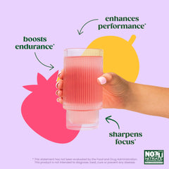 Bloom Nutrition bebida mezclada en vaso, hidratación y energía listas antes del entrenamiento