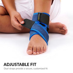 BraceUP tobillera colocada dentro de zapatilla para compatibilidad