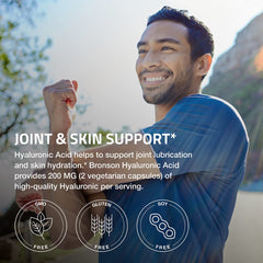 Bronson cápsulas en la palma para mostrar tamaño y dosificación práctica