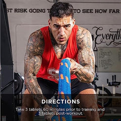 Persona tomando BSN Nitrix 2.0 antes de entrenar para mejora de la sensación de bomba