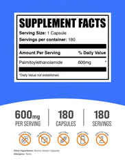 BulkSupplements primer plano de cápsula mostrando textura y facilidad de ingestión