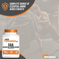BulkSupplements cápsulas en la mano para comparar tamaño y dosificación práctica