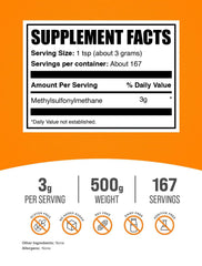 BulkSupplements acercamiento a la textura del polvo MSM, fácil de mezclar