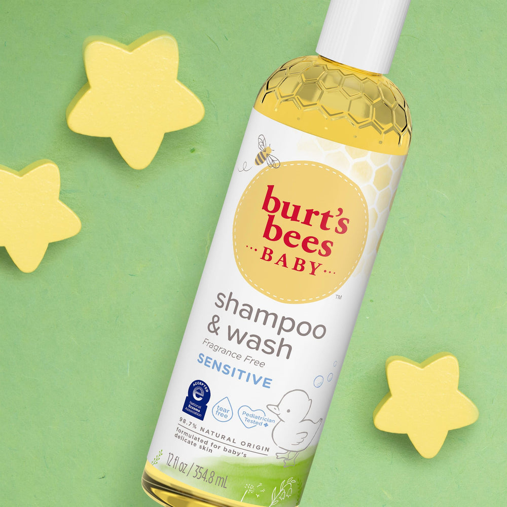 Burt's Bees padre aplicando producto, control y facilidad de uso