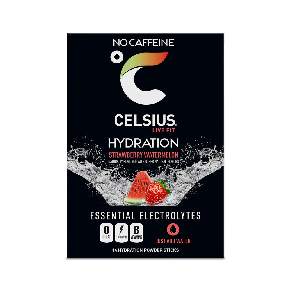 CELSIUS persona en gimnasio usando la bebida para rehidratarse rápidamente