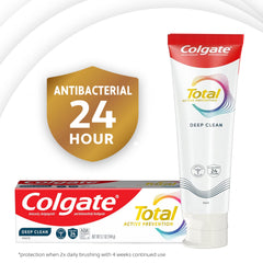 Colgate pasta aplicada en cepillo demostrando facilidad de uso y cobertura