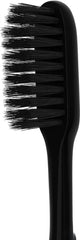 Colgate Slimsoft Charcoal cuatro cepillos colocados para rotación periódica y ahorro