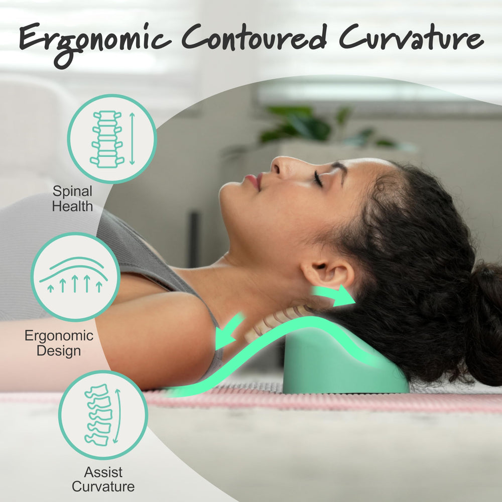CranioCradle al lado de una mano y teléfono, CranioCradle tamaño práctico para viaje