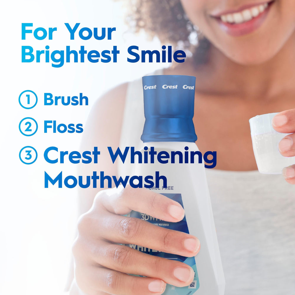 Crest 3D Clean Mint en baño junto a pasta y cepillo para mostrar rutina combinada