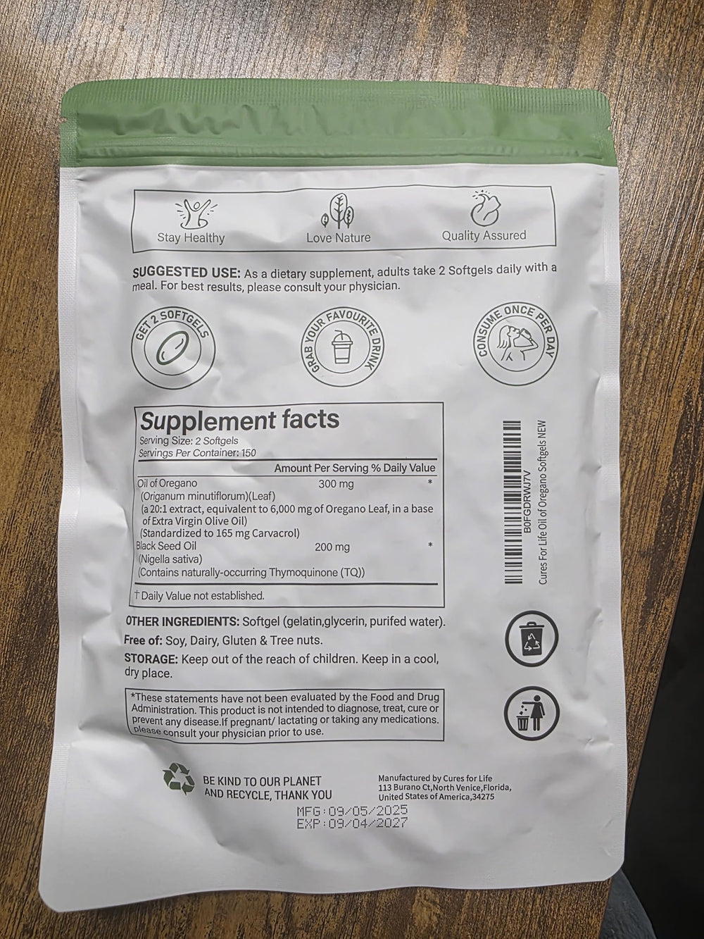 Cures For Life: botella de orégano, ideal para consumo diario.