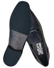 CZBYXA12 zapatos urbanos con protectores instalados para evitar resbalones