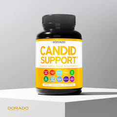 DORADO NUTRITION cápsula en mano para comparar tamaño y comodidad de uso