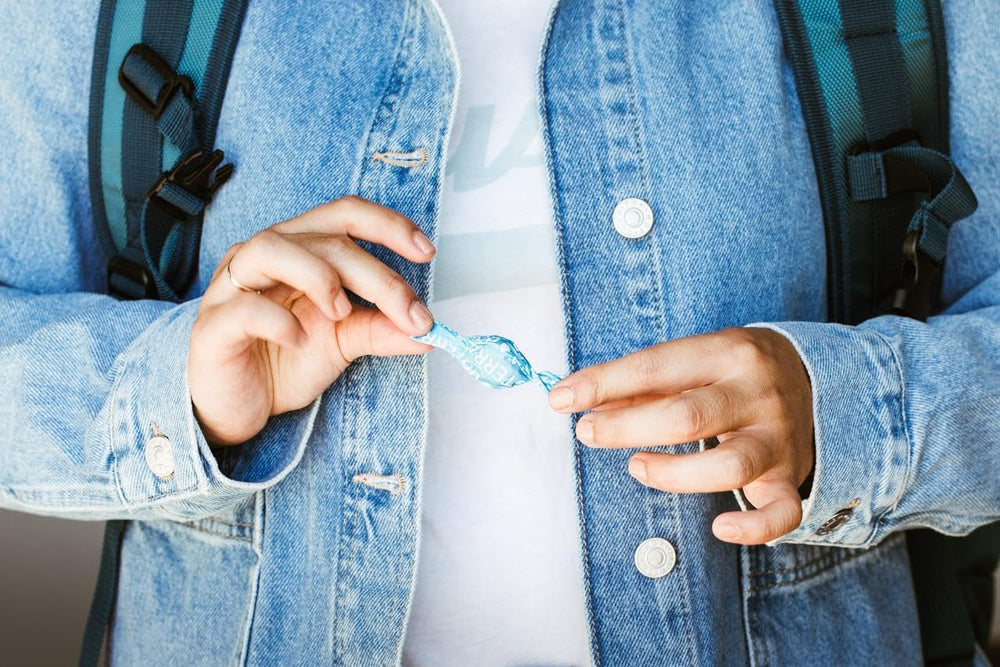 doTERRA Breathe detalle de la superficie de la pastilla que sugiere liberación gradual