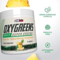 EHP Labs OxyGreens mezclado en vaso, bebida lista para beber y nutrir