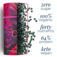 ENERGYBITS tabletas añadidas a un batido para mayor nutrición vegetal