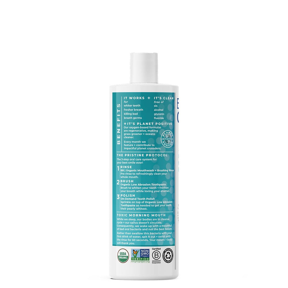 Essential Oxygen primer plano de textura del enjuague destacando fórmula ligera