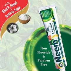 ESSENTIAL TOOTHPASTE NEEM textura de la pasta con enfoque en limpieza y pulido suave