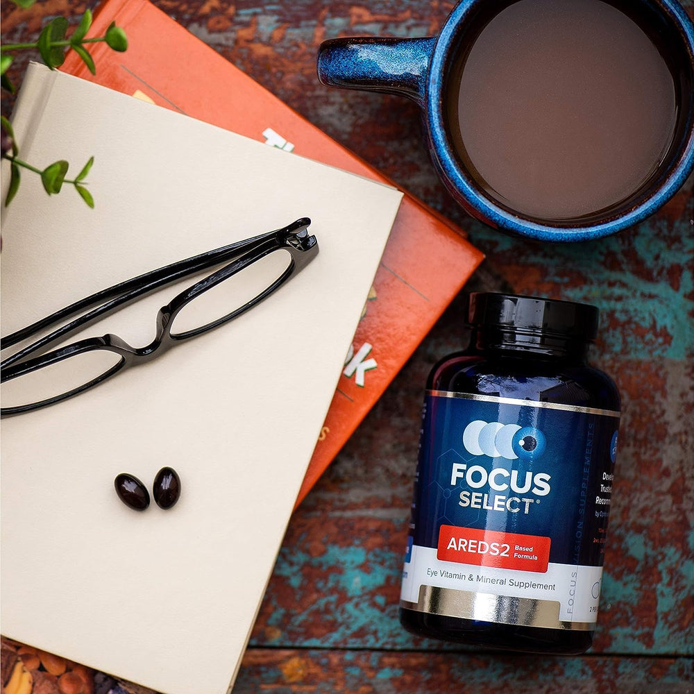 Focus Vision Supplements tamaño en mano para referencia de dosis