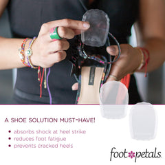 Foot Petals colocado en pump para mostrar discreción y estabilidad