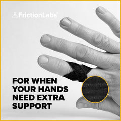 Friction Labs uso en escalada con dedo vendado mejorando seguridad en agarres