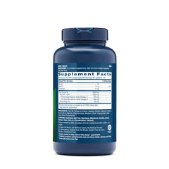 GNC primer plano de softgel mini resaltando textura y fácil de tragar