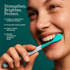 GuruNanda exprimidor en uso para aprovechar todo el contenido del tubo