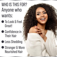 Hair Thickness Maximizer cápsula en mano para apreciar tamaño y solidez