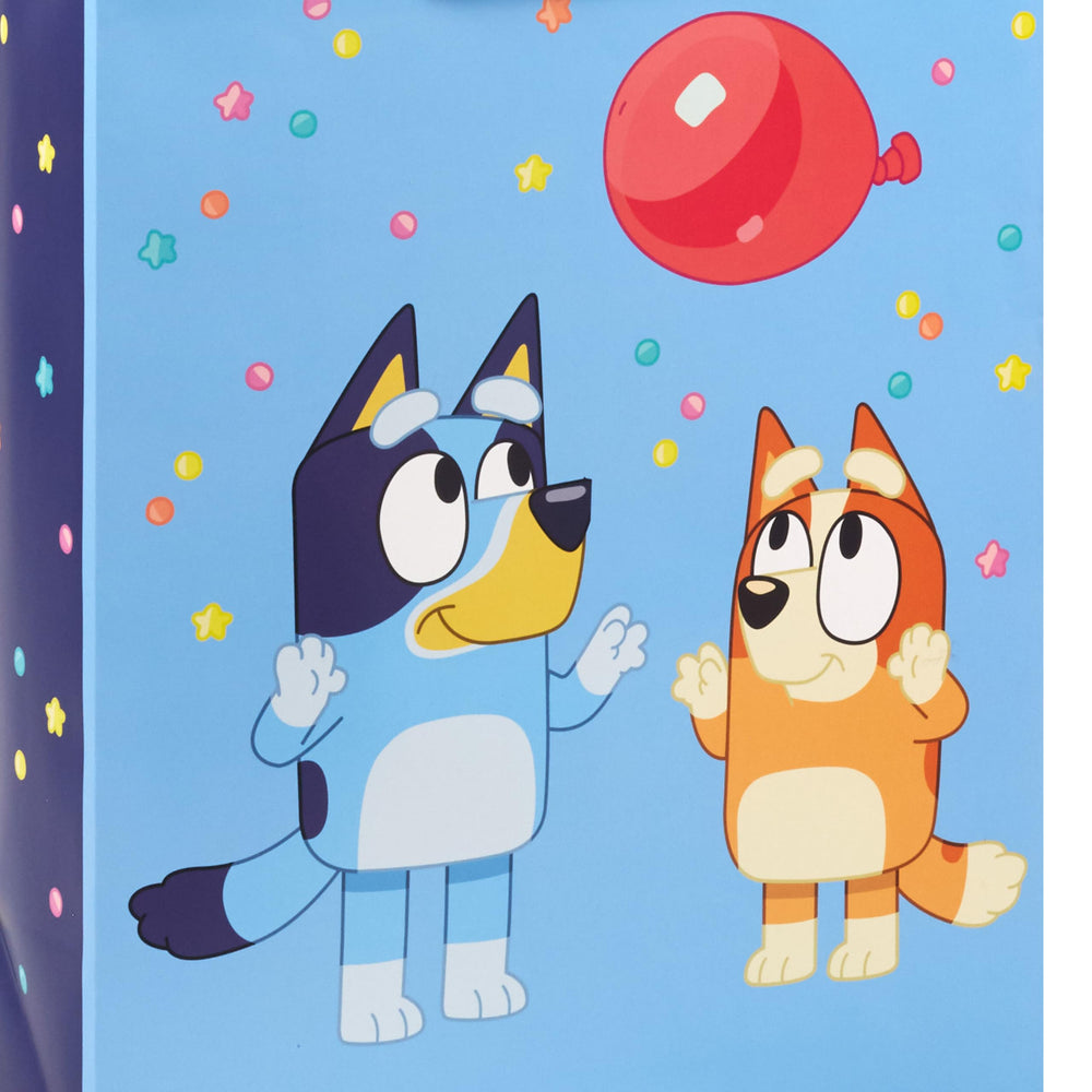 Hallmark bolsas Bluey comparadas con regalos para mostrar capacidad y escala