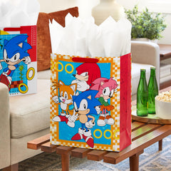 Hallmark primer plano de la ilustración con Sonic y Tails, colores vivos y detalle