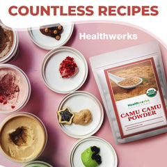 Healthworks Superfoods vaso de jugo con camu camu y frutas realzando el sabor