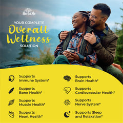 Manos sosteniendo la botella HerbaMe para apoyo diario de huesos