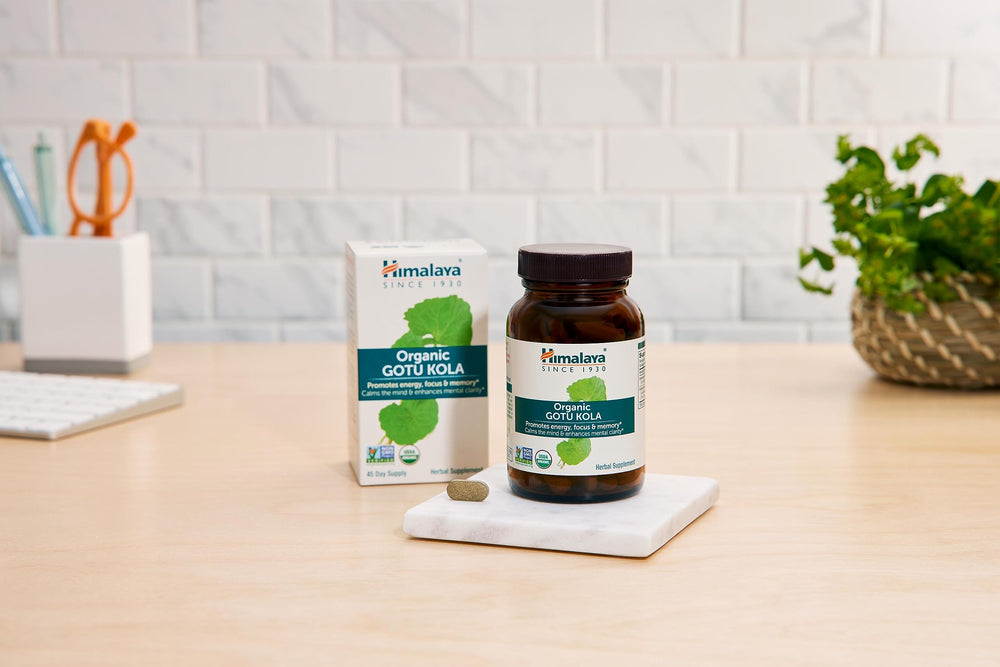 Himalaya producto sobre escritorio ilustrando uso para concentración