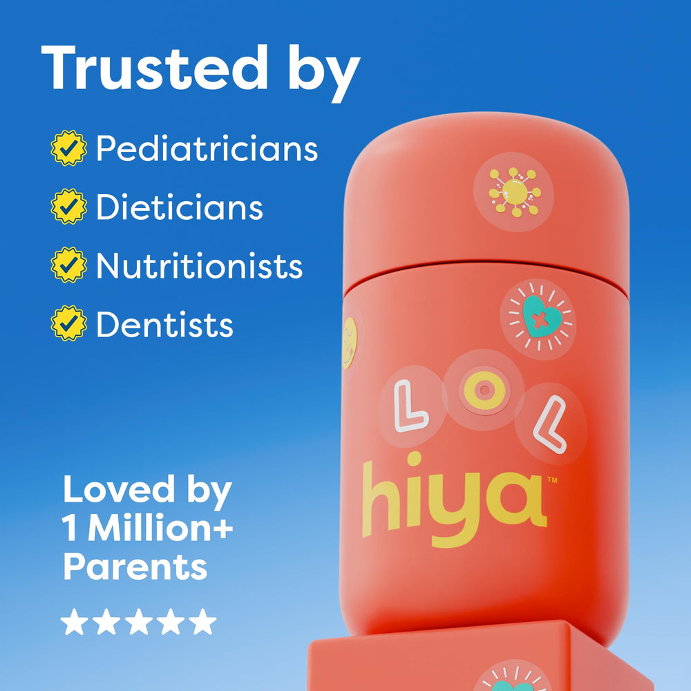 HIYA mano sosteniendo la masticable para comparar tamaño y mostrar porción adecuada