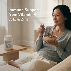 Etiqueta nutricional Isopure mostrando vitaminas y cero carbohidratos