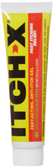 Itch-x frente del tubo mostrando etiqueta y tamaño práctico