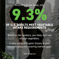 Kaged Outlive100 Berry polvo de textura fina, listo para mezclar en agua.