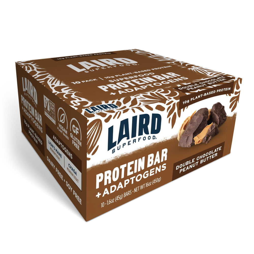 Laird Superfood barra en mano durante entrenamiento como snack portátil y fuente de energía