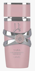 Lattafa Yara frasco frontal elegante mostrando tamaño y diseño práctico
