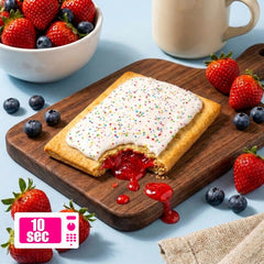 Legendary Foods pastelito fresa en mesa de desayuno como alternativa saludable