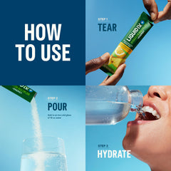 Liquid I.V. sobre abierto vertiendo en agua para disolver y obtener electrolitos al instante