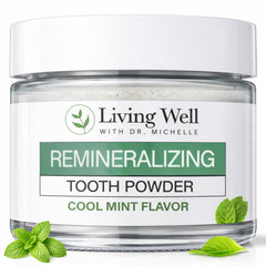 Living Well with Dr. Michelle frasco de vidrio reciclable mostrando sostenibilidad y frescor